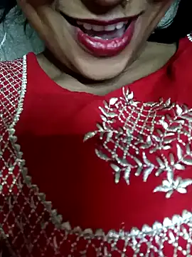 Snapshot of Wifesuman40 chatting on 01-12-25, 05:33 Wifesuman40 online show from 01-12-25, 05:33