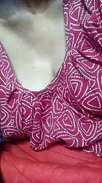 Snapshot of Wifesuman40 chatting on 01-19-25, 01:53 Wifesuman40 online show from 01-19-25, 01:53