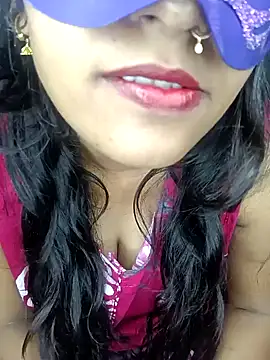 Snapshot of Wifesuman40 chatting on 01-25-25, 11:13 Wifesuman40 online show from 01-25-25, 11:13