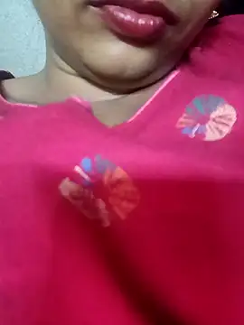 Snapshot of Wifesuman40 chatting on 03-08-25, 05:54 Wifesuman40 online show from 03-08-25, 05:54