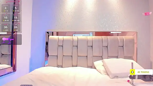 RoseTaylor   online show from 10-24-25, 04:53