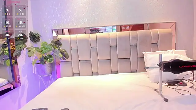 RoseTaylor   online show from 11-12-25, 04:46