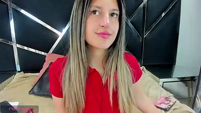 GiaRoussel online show from 10-28-25, 03:25