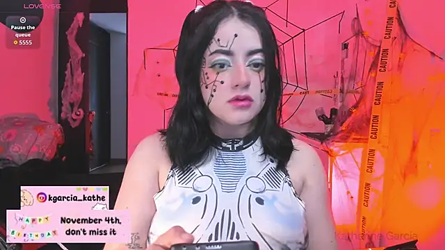 Snapshot of Lin-cute chatting on 10-25-25, 07:41 Lin-cute online show from 10-25-25, 07:41