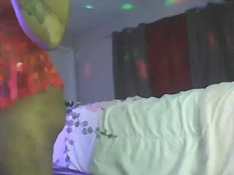 Snapshot of YourFaceMyThrone27 chatting on 03-22-25, 02:37 YourFaceMyThrone27 online show from 03-22-25, 02:37