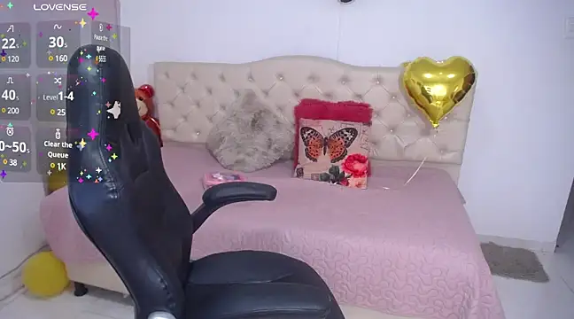 cristal horny19 online show from 03-10-25, 07:07