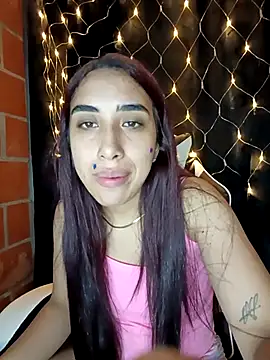 Snapshot of ifeelverywet_andhot chatting on 11-09-25, 05:17 ifeelverywet andhot online show from 11-09-25, 05:17