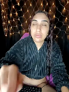 Snapshot of ifeelverywet_andhot chatting on 11-15-25, 06:00 ifeelverywet andhot online show from 11-15-25, 06:00