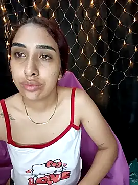 Snapshot of ifeelverywet_andhot chatting on 11-18-25, 06:18 ifeelverywet andhot online show from 11-18-25, 06:18