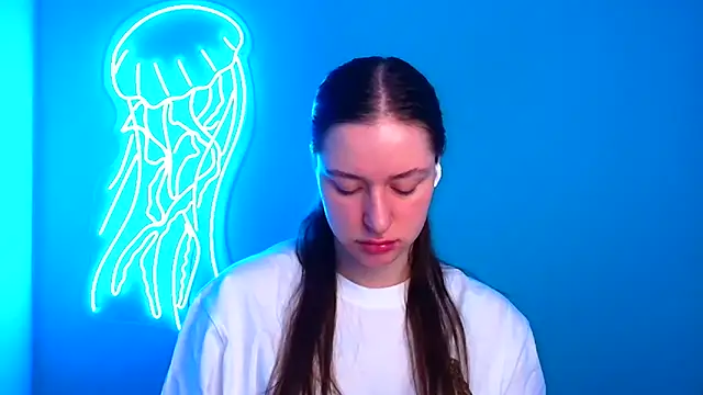 Fantasy July online show from 03-11-25, 03:34