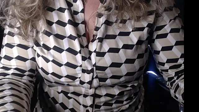 JenniLowen online show from 01-10-25, 06:28