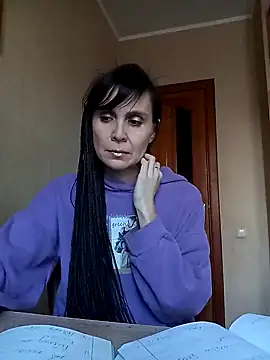 Francenia lolis online show from 01-03-25, 09:36
