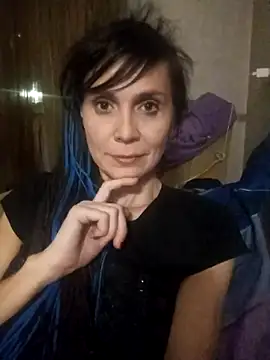 Francenia lolis online show from 10-24-25, 10:17