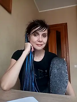 Francenia lolis online show from 10-28-25, 11:03