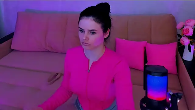 Snapshot of Lora_Cain chatting on 03-15-25, 12:45 Lora Cain online show from 03-15-25, 12:45