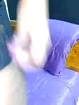 Snapshot of juliya_Les chatting on 11-20-25, 03:01 juliya Les online show from 11-20-25, 03:01