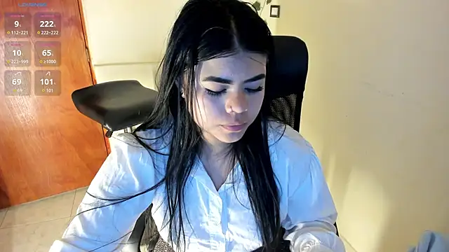 aitana-purple online show from 10-17-25, 09:17