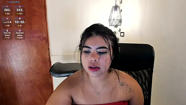 aitana-purple online show from 10-19-25, 06:19