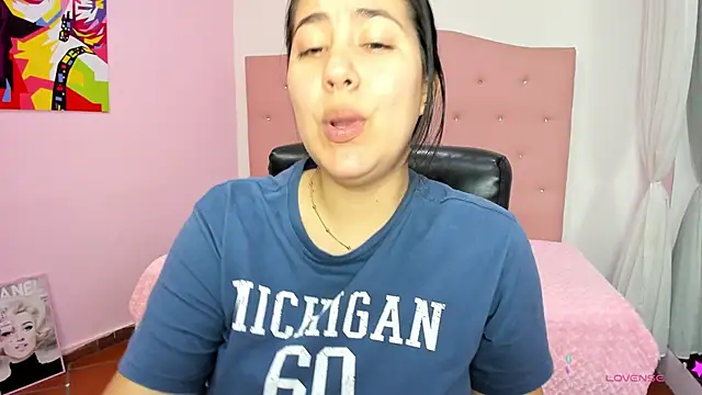 lizzaxs online show from 10-25-25, 01:40