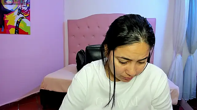 lizzaxs online show from 11-05-25, 01:22