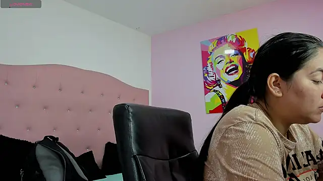 lizzaxs online show from 11-20-25, 12:16