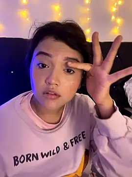 Snapshot of alisson_carolina73 chatting on 11-20-25, 10:42 alisson carolina73 online show from 11-20-25, 10:42