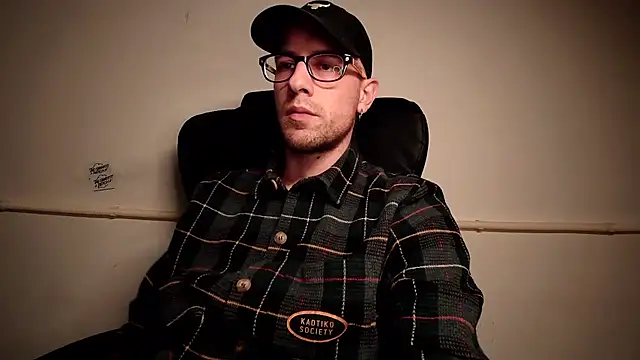 mikealcorleone online show from 01-19-25, 04:04