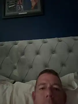 Snapshot of mrwright878787 chatting on 11-12-25, 08:26 mrwright878787 online show from 11-12-25, 08:26