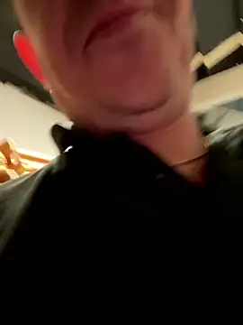 Snapshot of mrwright878787 chatting on 11-20-25, 06:07 mrwright878787 online show from 11-20-25, 06:07