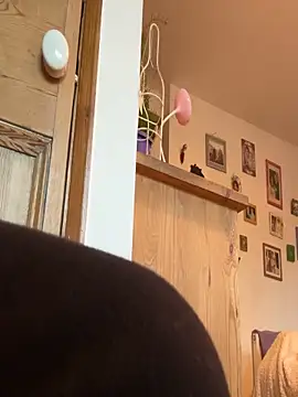 Snapshot of mrwright878787 chatting on 11-21-25, 02:49 mrwright878787 online show from 11-21-25, 02:49