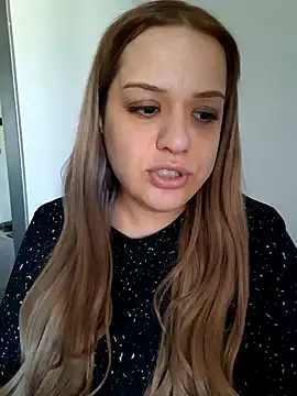 cansuozell online show from 10-13-25, 12:38