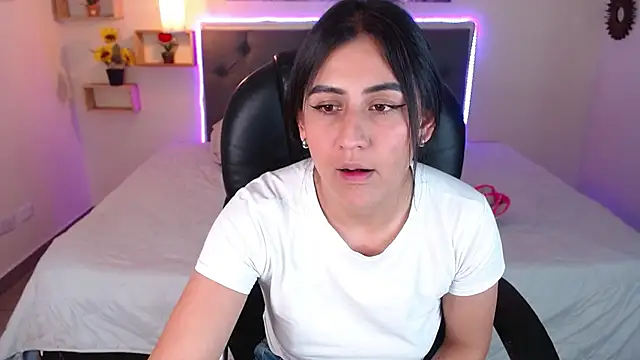 mia aira online show from 12-06-24, 08:29
