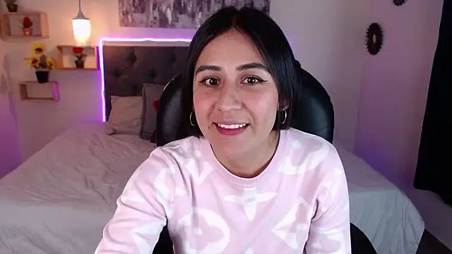 mia aira online show from 12-10-24, 08:38
