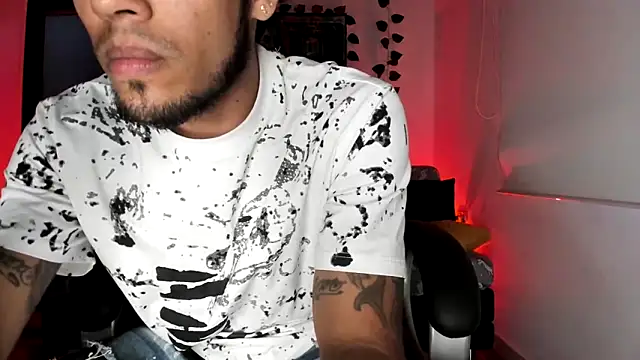 Snapshot of mikee_scooth chatting on 09-12-25, 11:04 mikee scooth online show from 09-12-25, 11:04