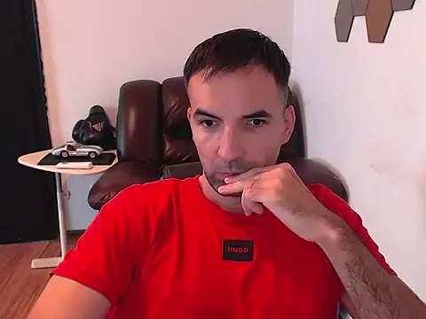 Snapshot of Leo_1617 chatting on 10-12-25, 12:37 Leo 1617 online show from 10-12-25, 12:37