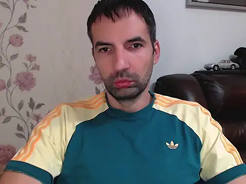 Snapshot of Leo_1617 chatting on 11-13-25, 12:37 Leo 1617 online show from 11-13-25, 12:37