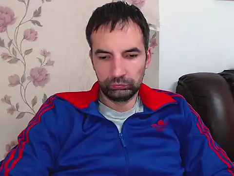 Snapshot of Leo_1617 chatting on 11-17-25, 09:48 Leo 1617 online show from 11-17-25, 09:48