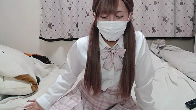 Snapshot of _hiyor_ chatting on 02-13-25, 03:46 hiyor online show from 02-13-25, 03:46