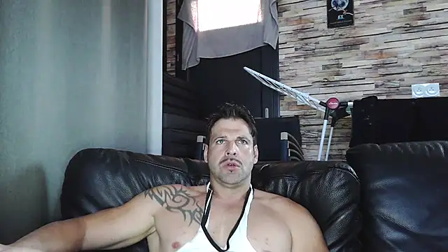 XxBigboybandxX online show from 10-23-25, 03:33