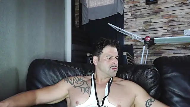 XxBigboybandxX online show from 10-25-25, 07:49