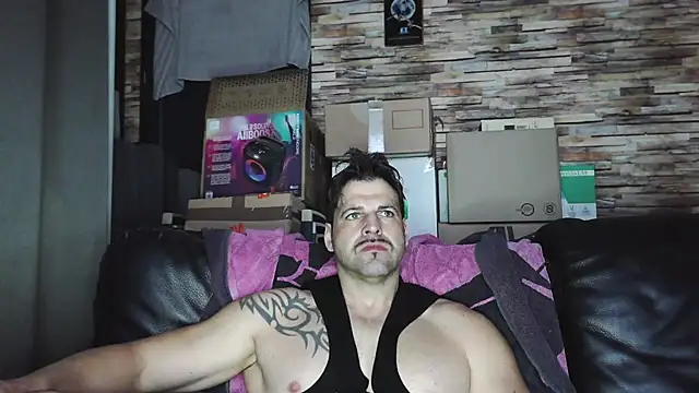 Snapshot of XxBigboybandxX chatting on 02-28-26, 05:41 XxBigboybandxX online show from 02-28-26, 05:41