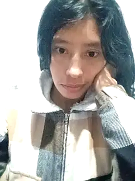 Snapshot of karolinee_66_ chatting on 12-18-24, 07:30 karolinee 66 online show from 12-18-24, 07:30