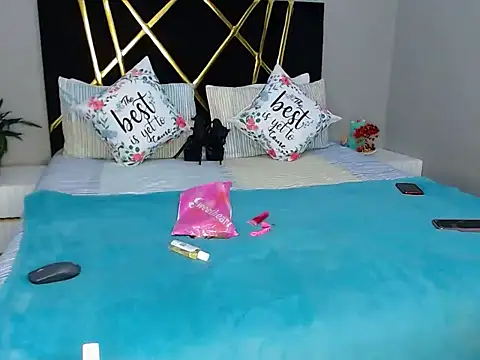 MissBigNipples online show from 10-06-25, 04:59