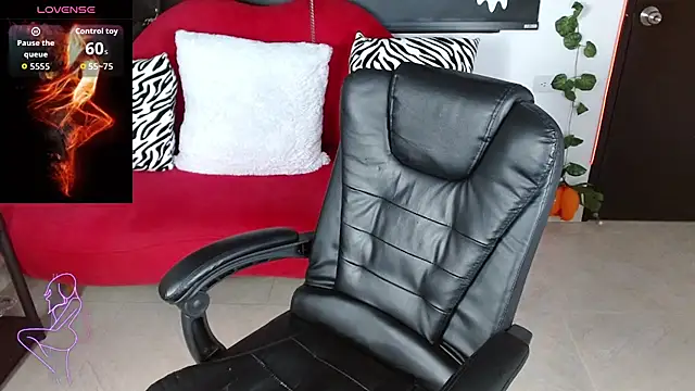 Carolaine69  online show from 10-20-25, 01:22