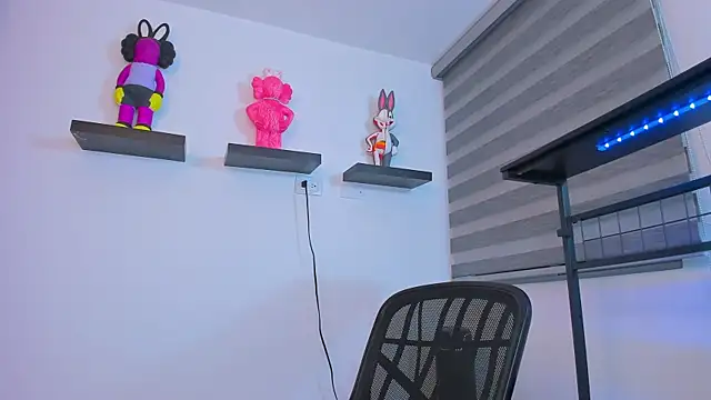 Snapshot of Gangster_Girl chatting on 11-20-25, 12:55 Gangster Girl online show from 11-20-25, 12:55