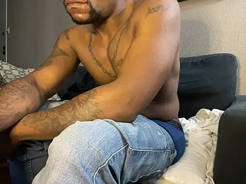 Snapshot of SexxyreddMale chatting on 12-28-24, 11:41 SexxyreddMale online show from 12-28-24, 11:41