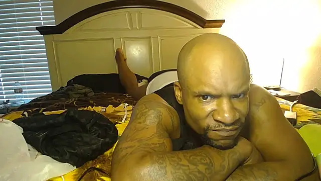 Snapshot of SexxyreddMale chatting on 03-21-25, 10:06 SexxyreddMale online show from 03-21-25, 10:06