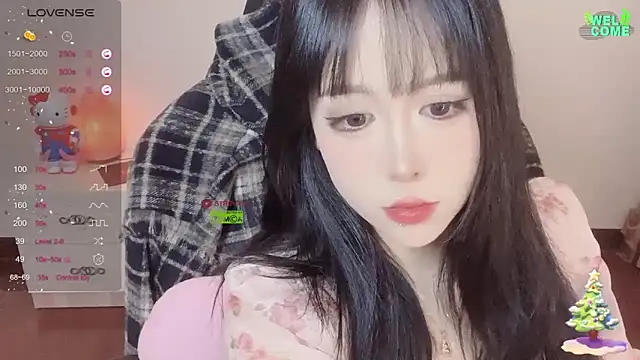 Naixue-520 online show from 02-17-25, 02:31