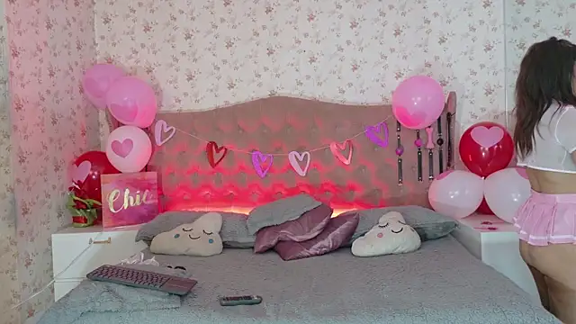 AvrillThomas online show from 02-14-25, 07:02