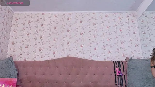 AvrillThomas online show from 03-07-25, 02:56